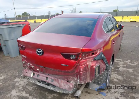 2021 Mazda Mazda3 Select z USA, uszkodzony, nr VIN 3MZBPABL5MM252389